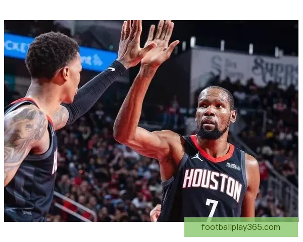 乌度卡称球队整体执行到位 杜兰特外线手感一般仍能影响比赛