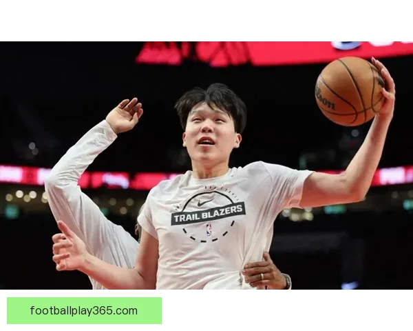 开拓者官宣杨瀚森下放混音队将随队征战季后赛迎来关键成长机会